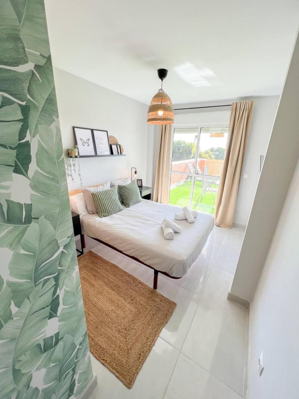 Cozy Apartment With Large Terrace Torremolinos Zewnętrze zdjęcie