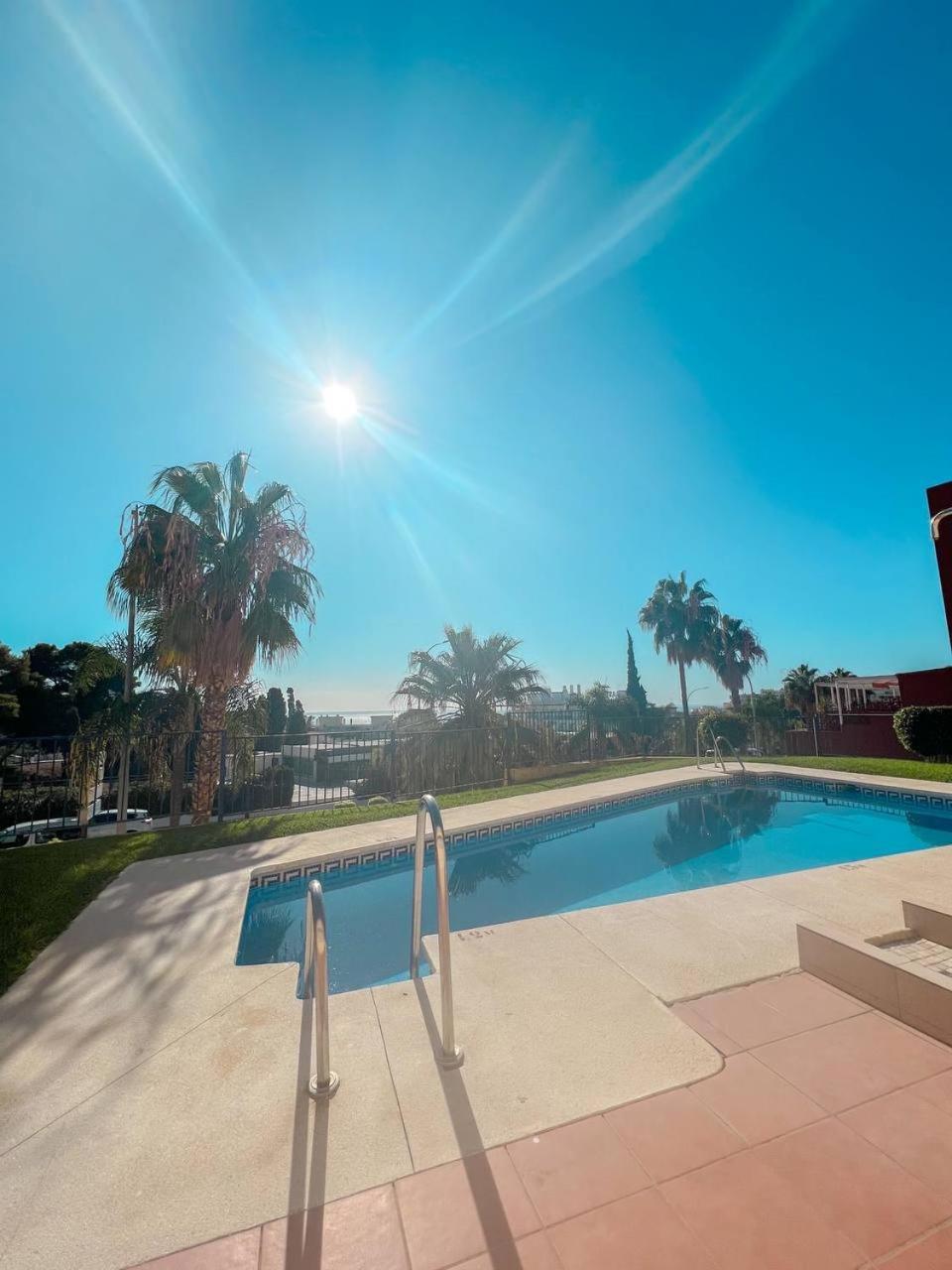 Cozy Apartment With Large Terrace Torremolinos Zewnętrze zdjęcie